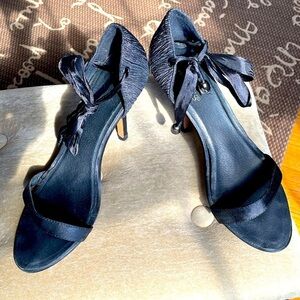 💃🏻 👠 FABULOUS Stephanie McB Size 8 Black Satin Ballerina Stilettos